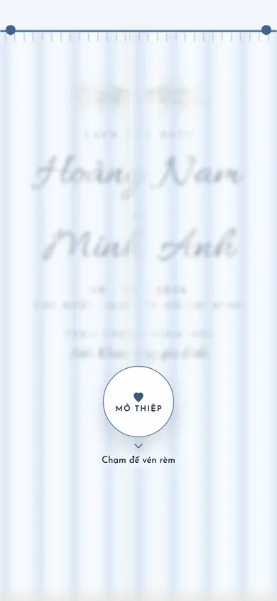 Bìa mẫu thiệp Mây Trắng: rèm voan như mây kéo sang hai bên